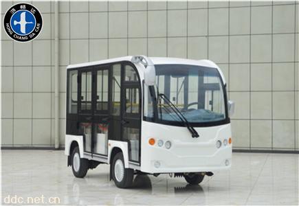  8座封闭式白色观光车